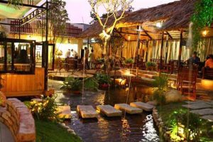 thi-cong-canh-quan-nha-hang
